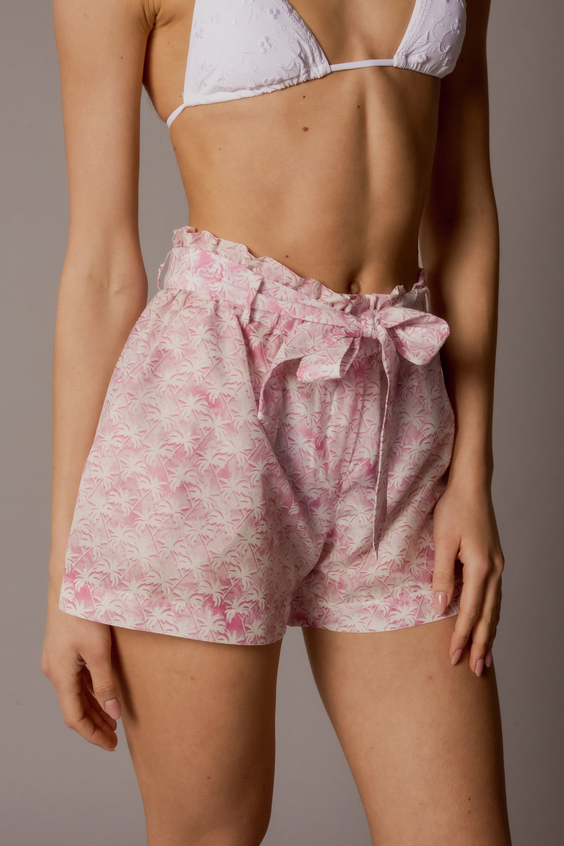 NOEMI Womens Belted Shorts Palms Print 2 Colors